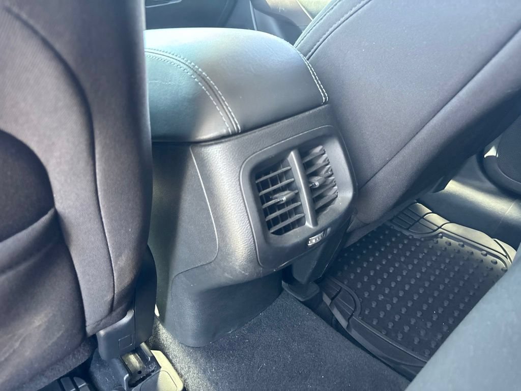 Used 2021 Jeep Cherokee Latitude FWD image 12