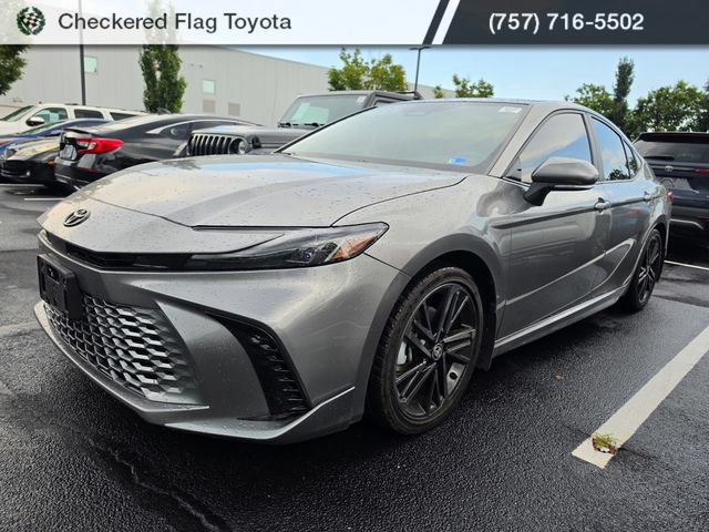 Used 2025 Toyota Camry XSE FWD image 1