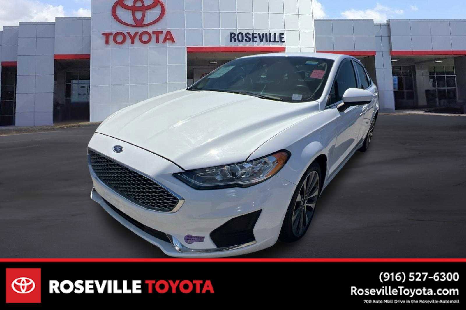 Used 2020 Ford Fusion SE image 1