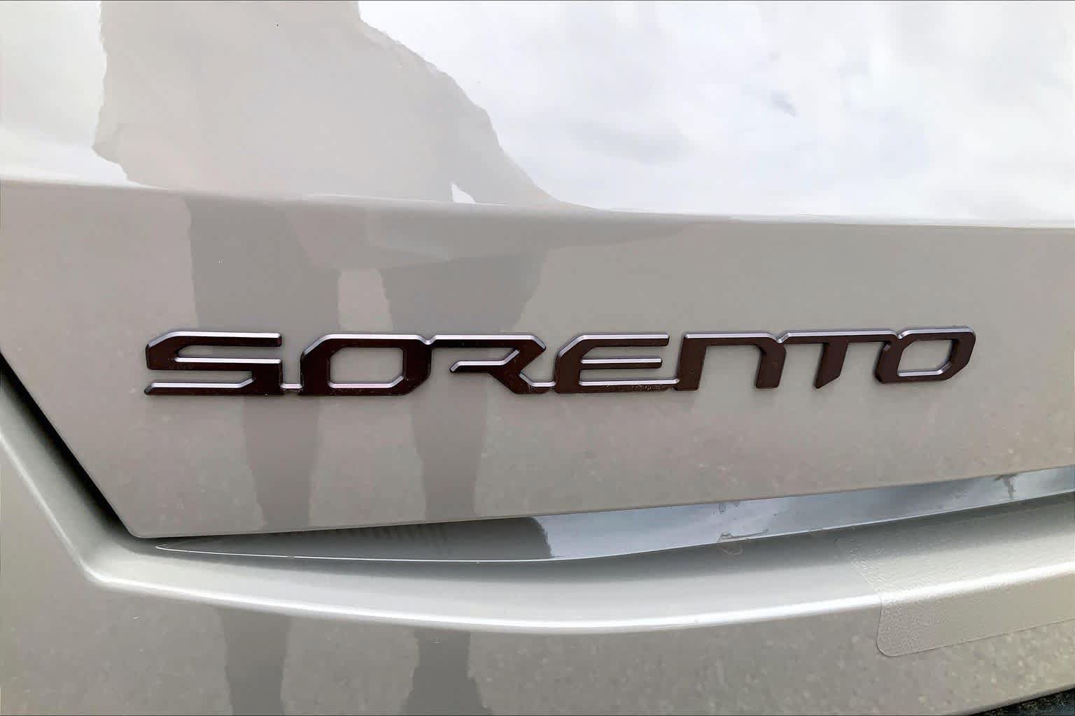Certified 2025 Kia Sorento SX Prestige w/ Olive Brown Leather Package AWD/4WD image 33
