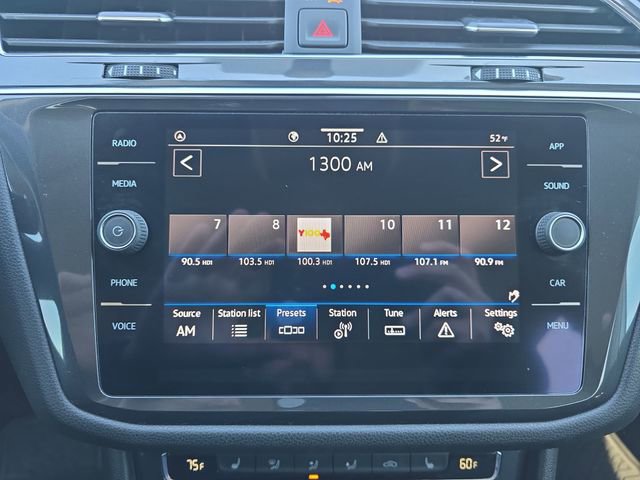 Used 2021 Volkswagen Tiguan SE image 21