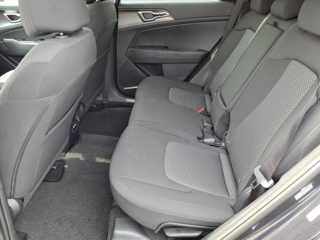 New 2026 Kia Sportage LX image 12