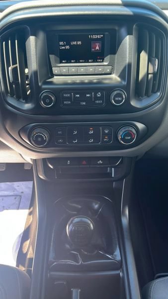 Used 2016 GMC Canyon W/T RWD image 27
