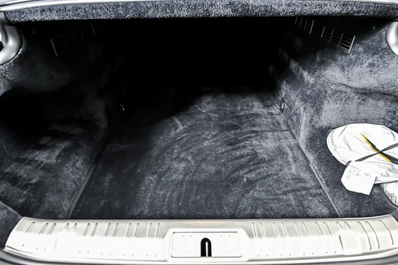 Used 2015 Rolls-Royce Wraith RWD image 11