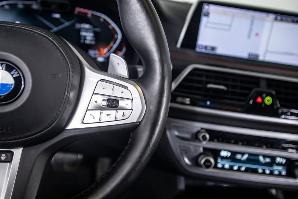 Used 2022 BMW 750i xDrive w/ M Sport Package image 40