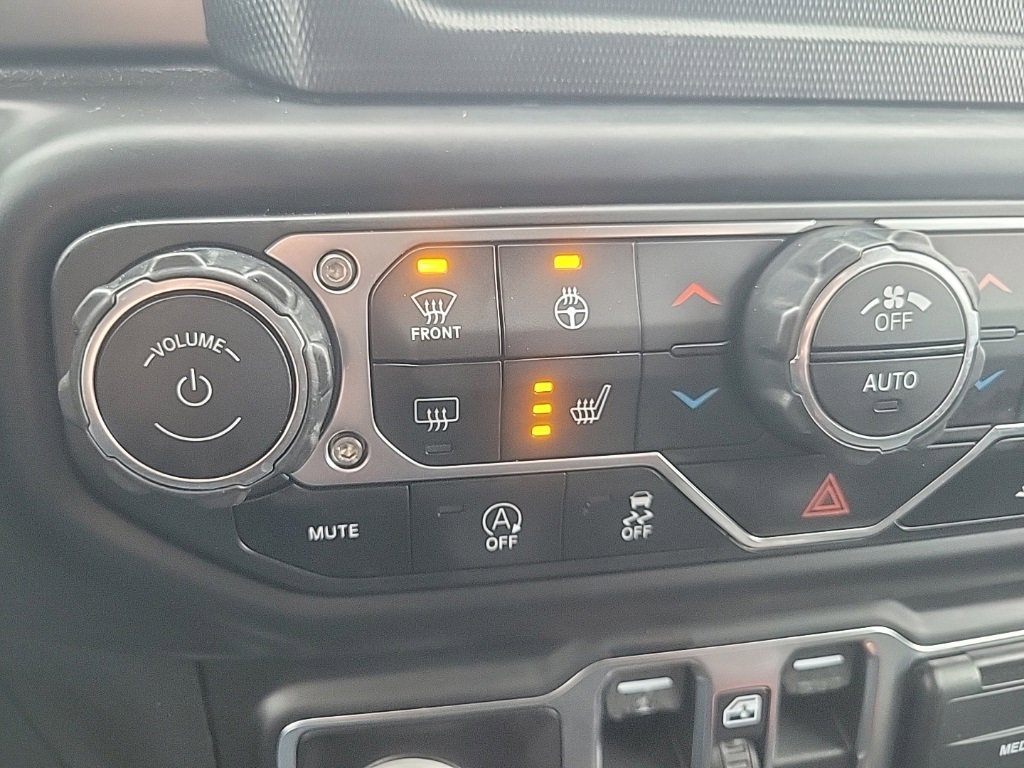 Used 2021 Jeep Wrangler Unlimited Sport image 14