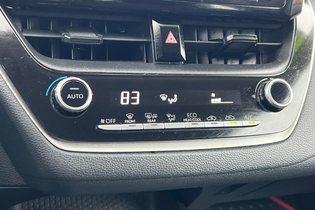 Used 2021 Toyota Corolla LE image 21