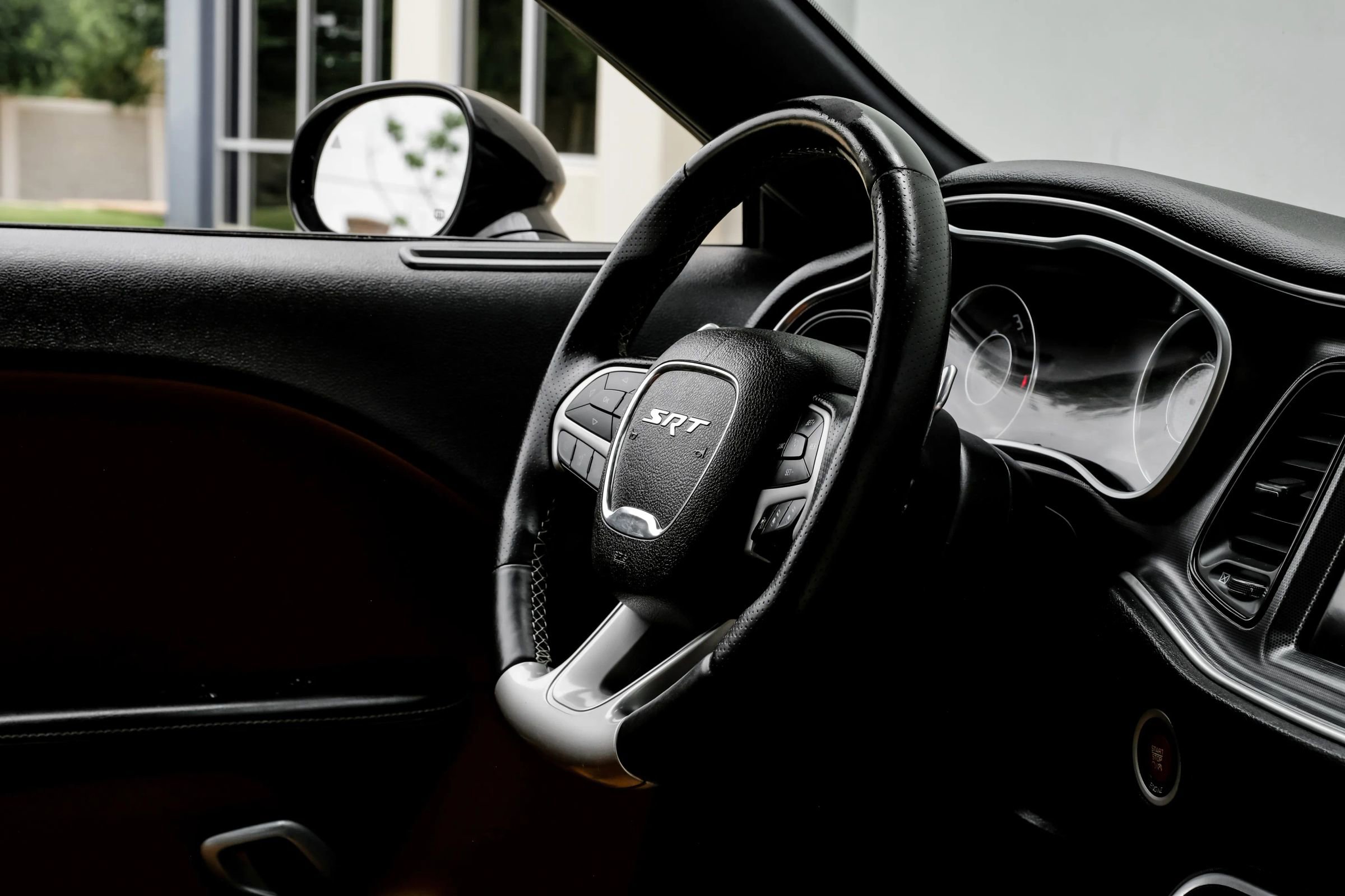 Used 2015 Dodge Challenger SRT w/ Technology Group RWD image 22