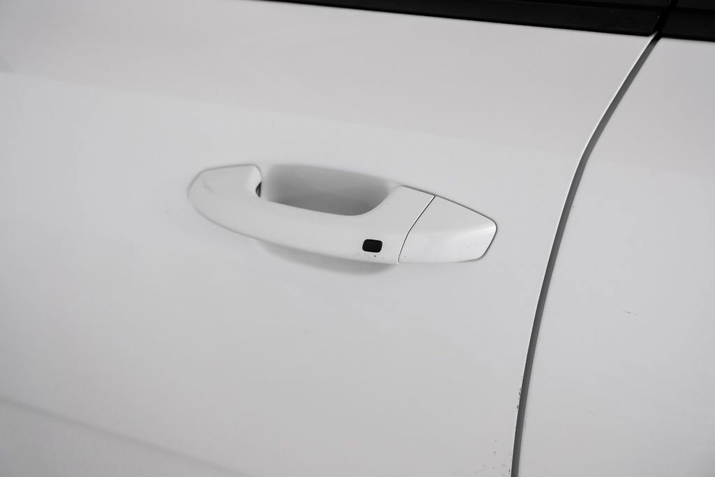 Used 2022 Kia Stinger GT-Line w/ Sun & Sound Package image 44