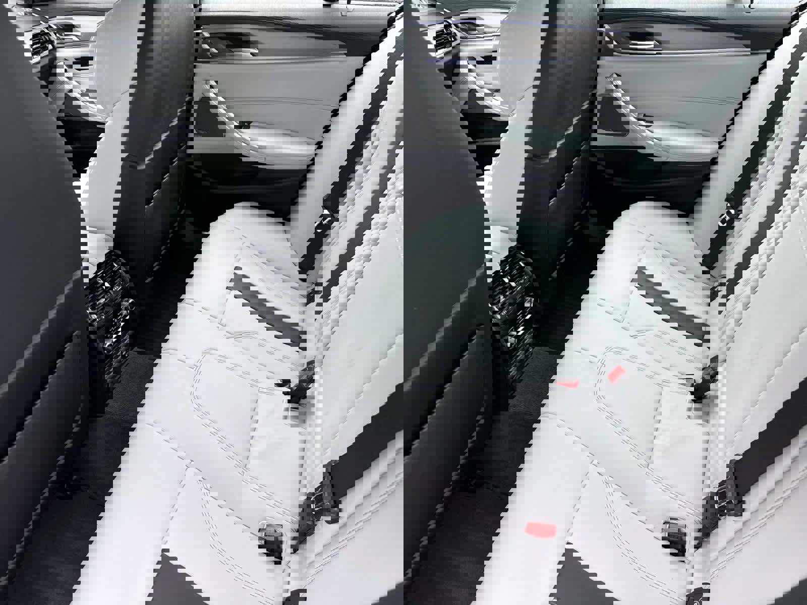 Used 2021 BMW M5 image 13