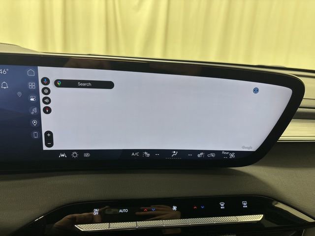 Used 2025 Buick Enclave Preferred AWD/4WD image 22