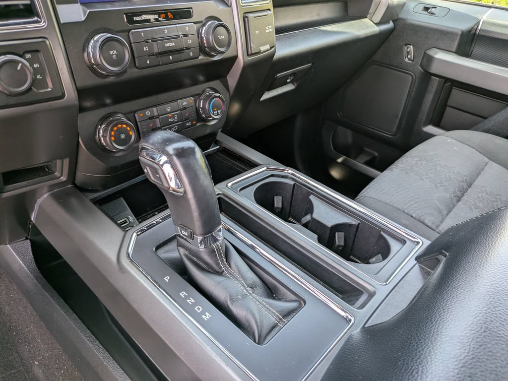 Used 2020 Ford F150 XLT w/ Equipment Group 302A Luxury AWD/4WD image 31