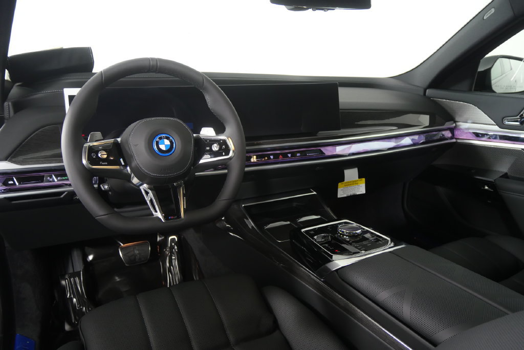 New 2026 BMW 750e xDrive w/ Executive Package AWD/4WD image 19