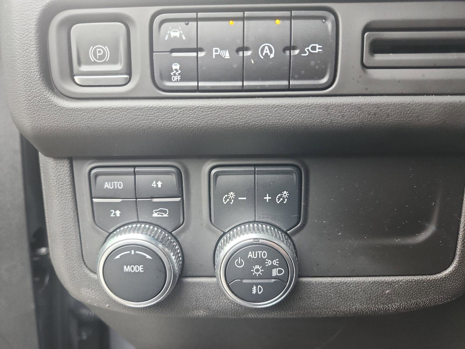 Certified 2022 GMC Yukon SLE w/ Gmc Pro Safety Plus Package image 14