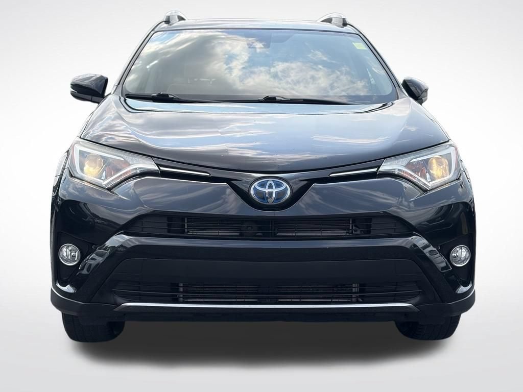 Used 2018 Toyota RAV4 XLE w/ Protection Package AWD/4WD image 3