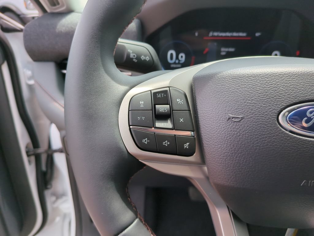 New 2026 Ford Explorer Active RWD image 27