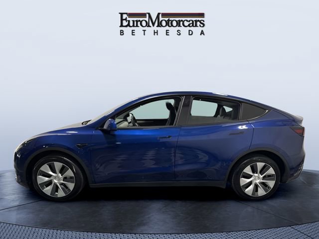 Used 2023 Tesla Model Y Long Range AWD/4WD image 2