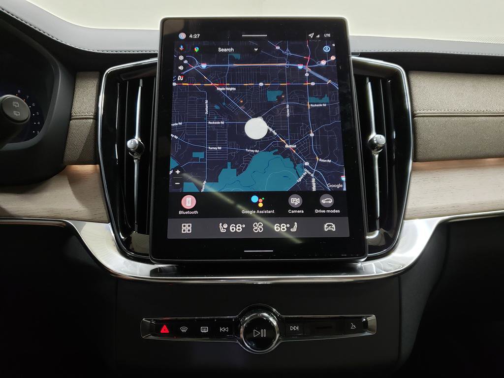 New 2026 Volvo XC90 B6 Plus w/ Protection Package Premier AWD/4WD image 11