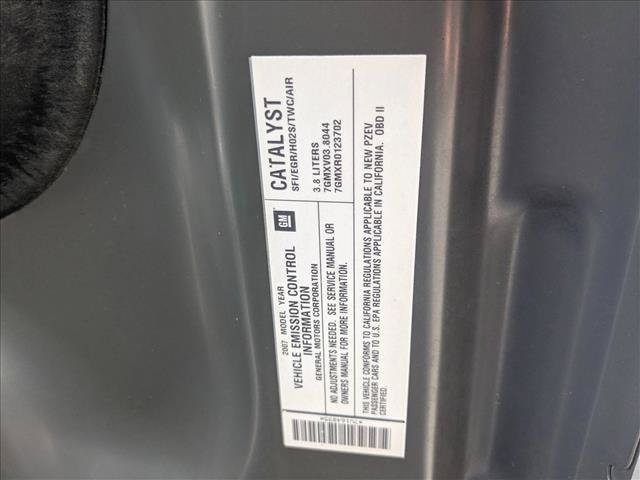 Used 2007 Buick Lucerne CXL w/ Luxury Package FWD image 21