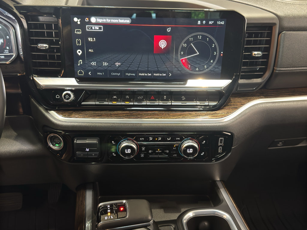 Used 2025 GMC Sierra 1500 Elevation w/ X31 Off-Road Package AWD/4WD image 31