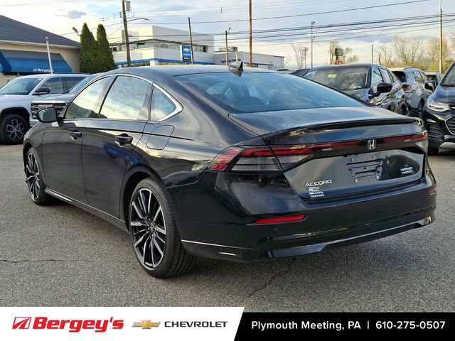 Used 2024 Honda Accord Touring image 5
