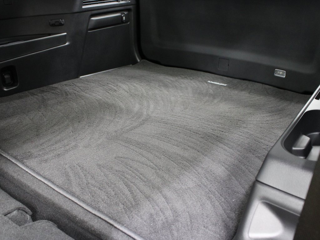 Used 2025 MAZDA CX-70 Plug-In Hybrid w/ Premium Pkg image 11