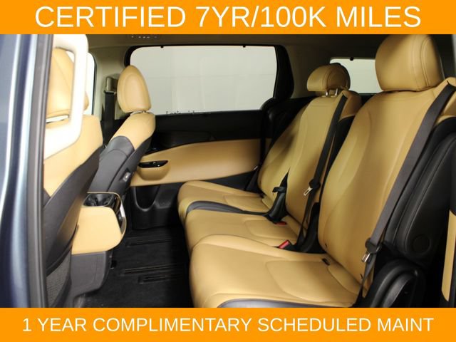 Used 2024 Kia Carnival EX FWD image 13