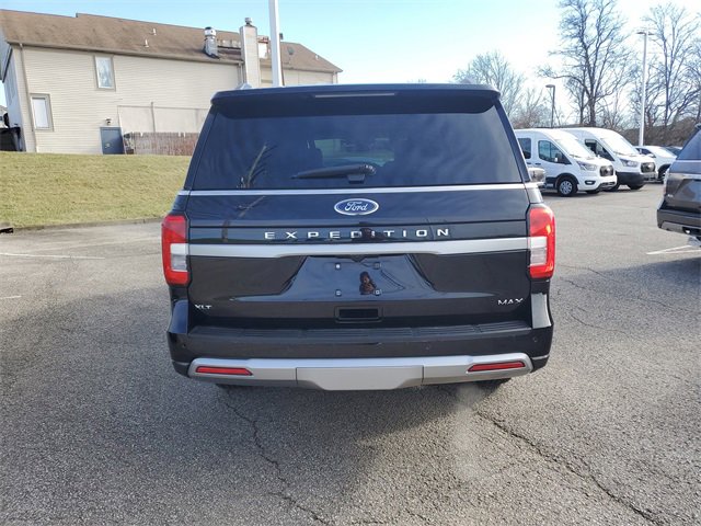 Used 2024 Ford Expedition Max XLT image 5
