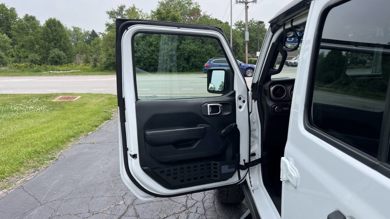 Used 2018 Jeep Wrangler Unlimited Sport image 29