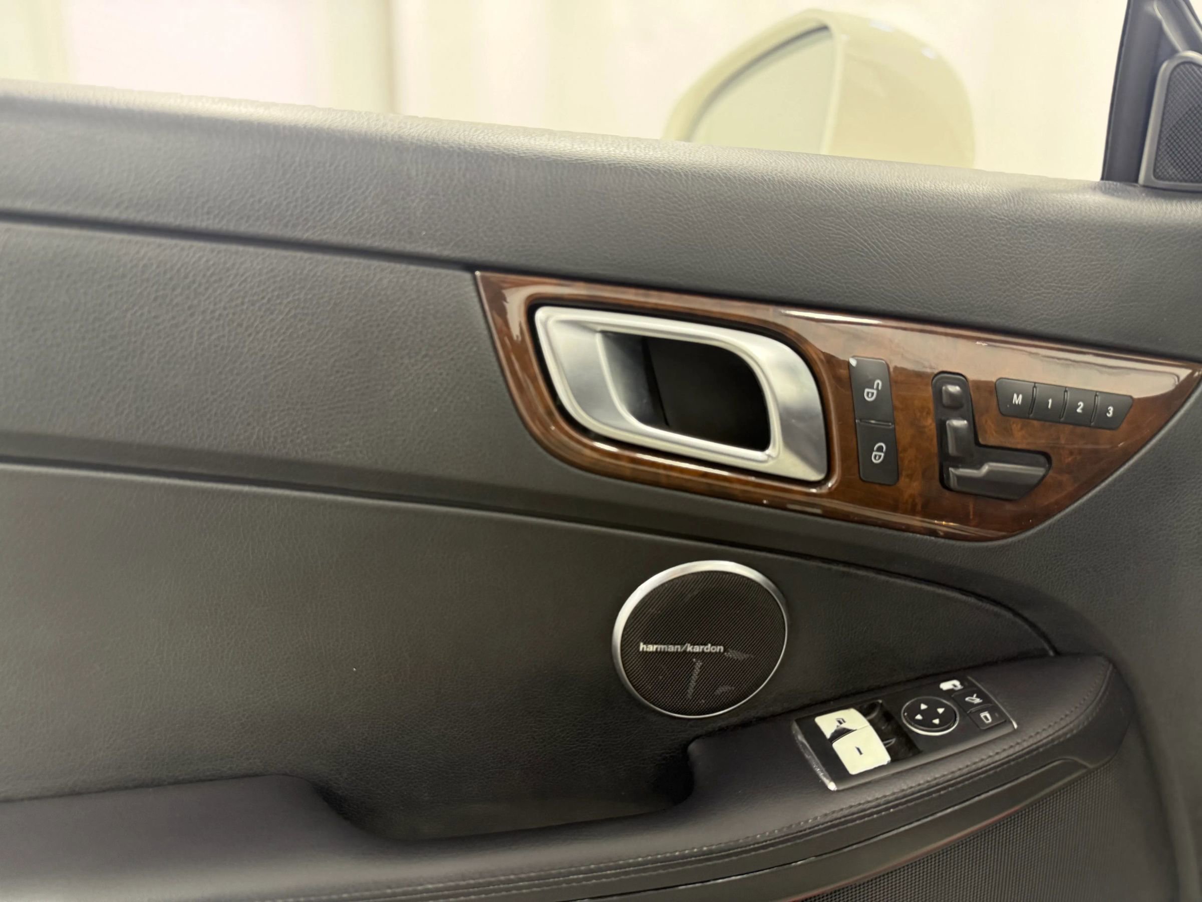 Used 2013 Mercedes-Benz SLK 350 image 15