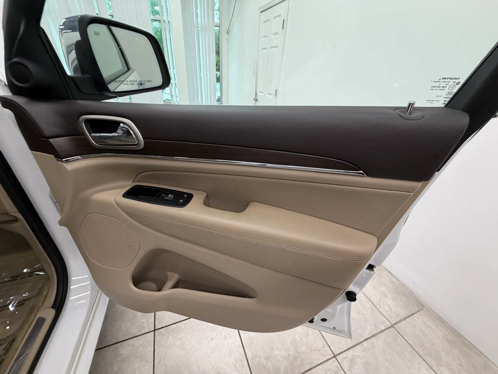 Used 2015 Jeep Grand Cherokee Overland AWD/4WD image 20