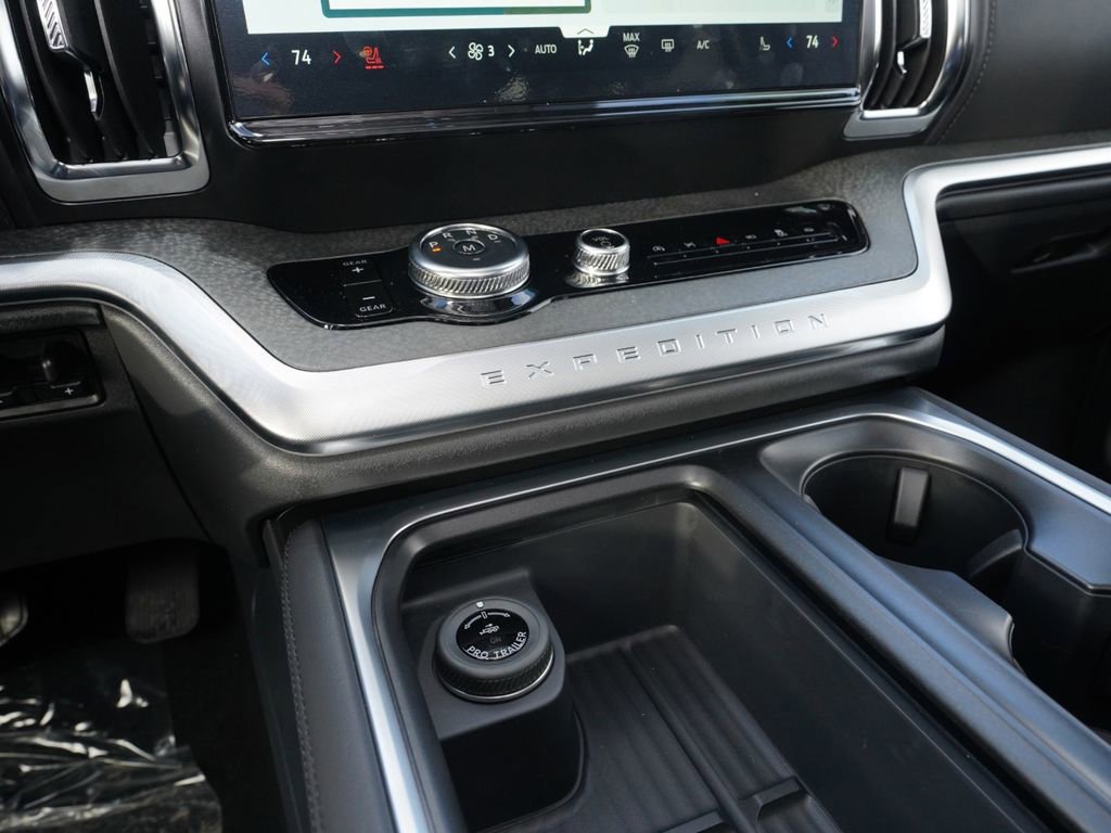 New 2026 Ford Expedition Tremor image 36