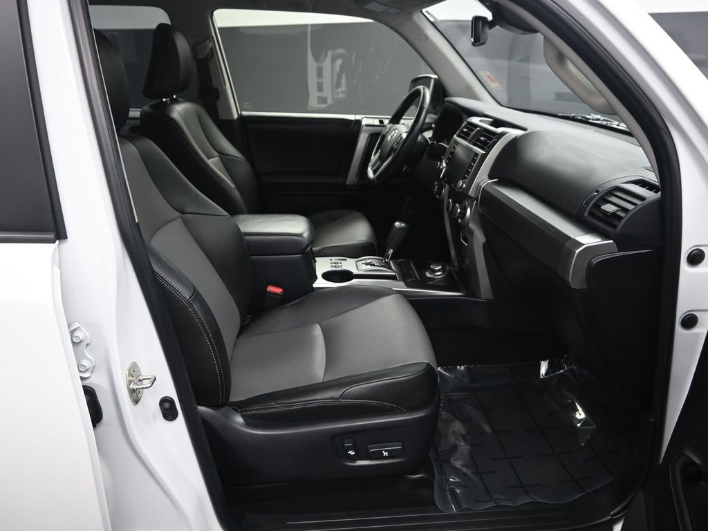 Used 2024 Toyota 4Runner SR5 Premium image 38