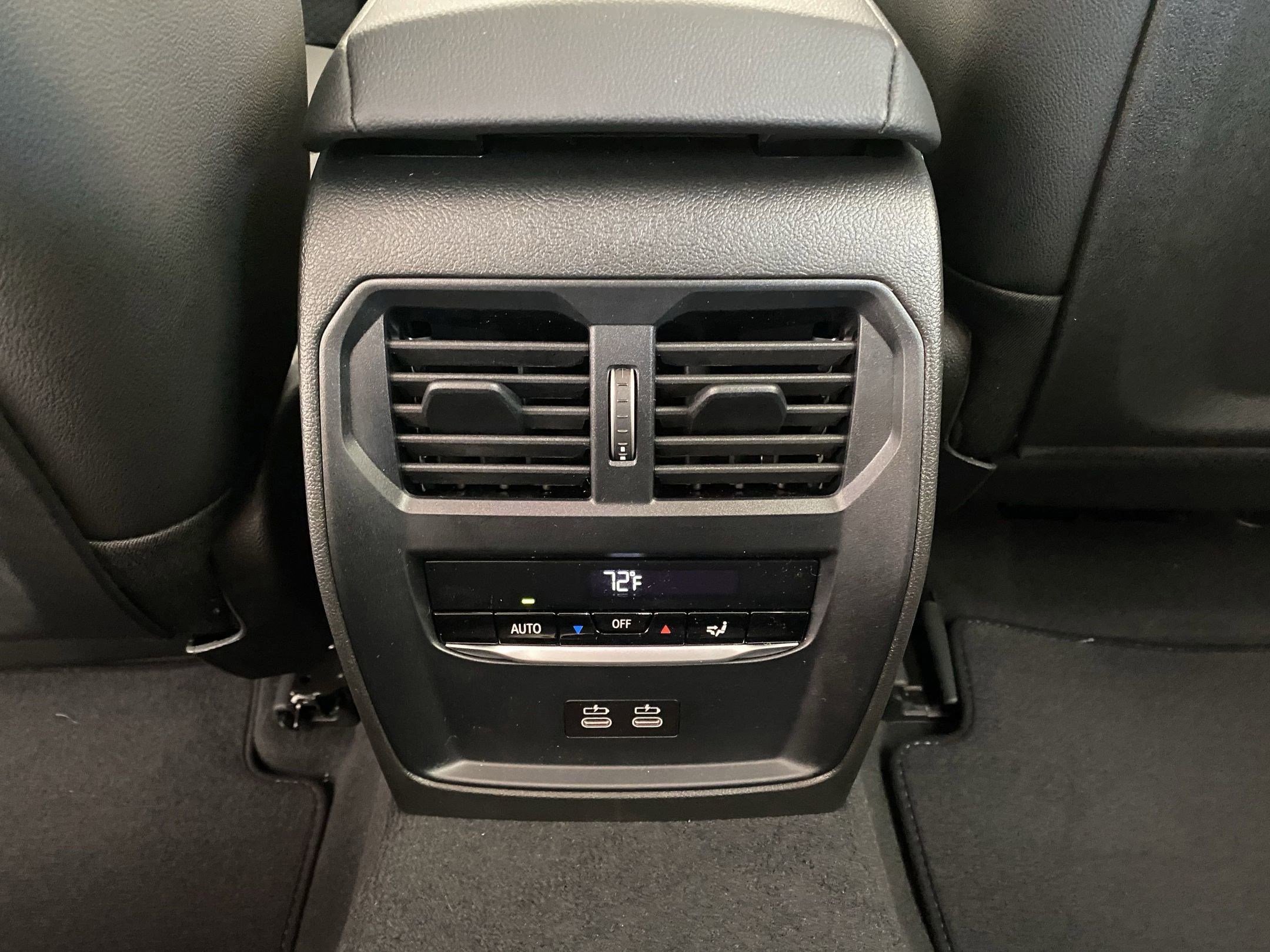 Used 2025 BMW 330i xDrive Sedan w/ Convenience Package image 27