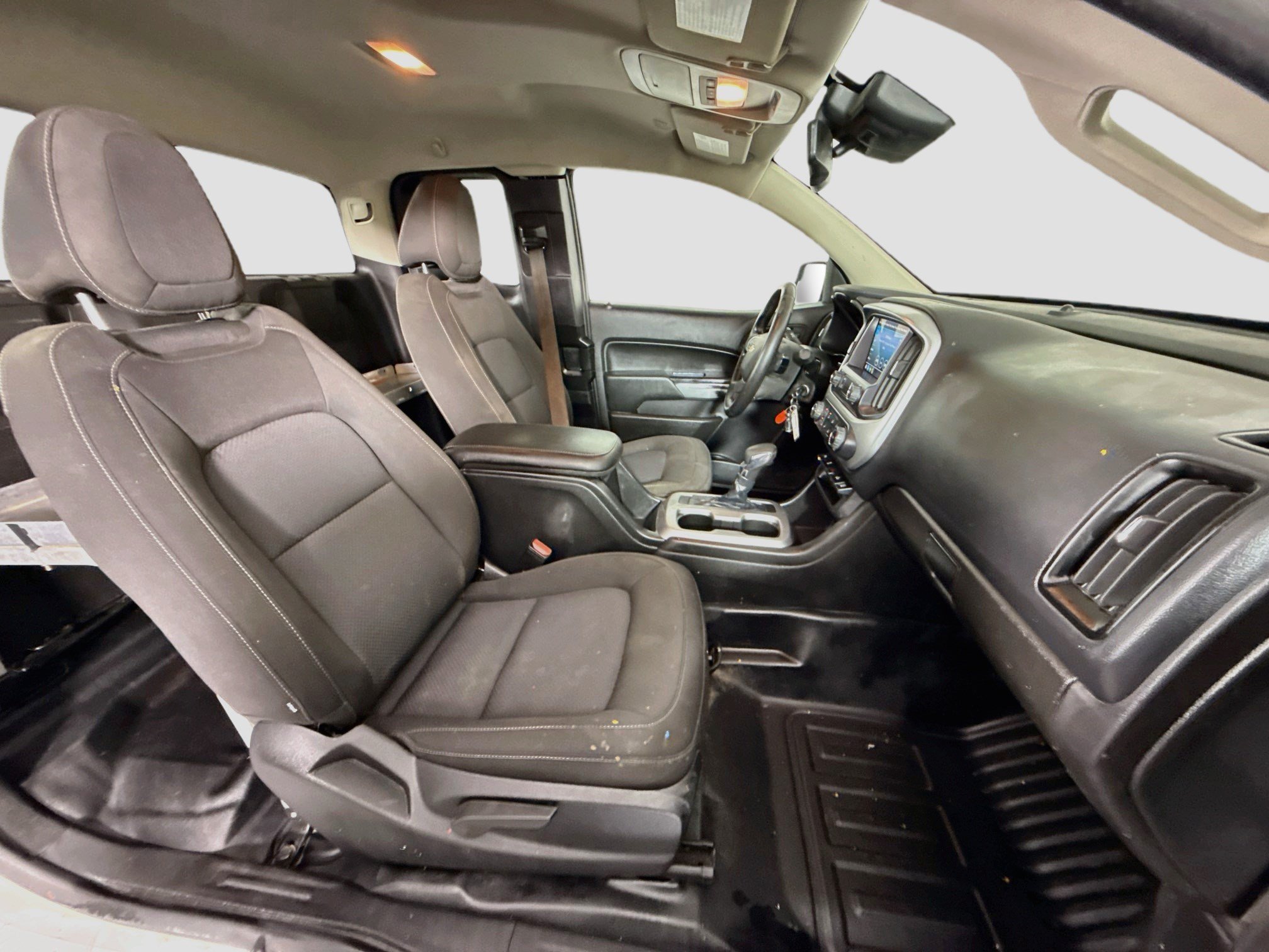 Used 2022 Chevrolet Colorado LT w/ Fleet Safety Package RWD image 27