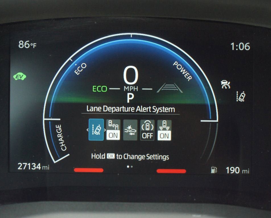 Used 2025 Toyota Camry SE FWD image 4