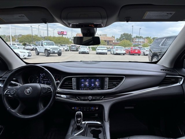 Used 2021 Buick Enclave Avenir w/ Avenir Technology Package image 31