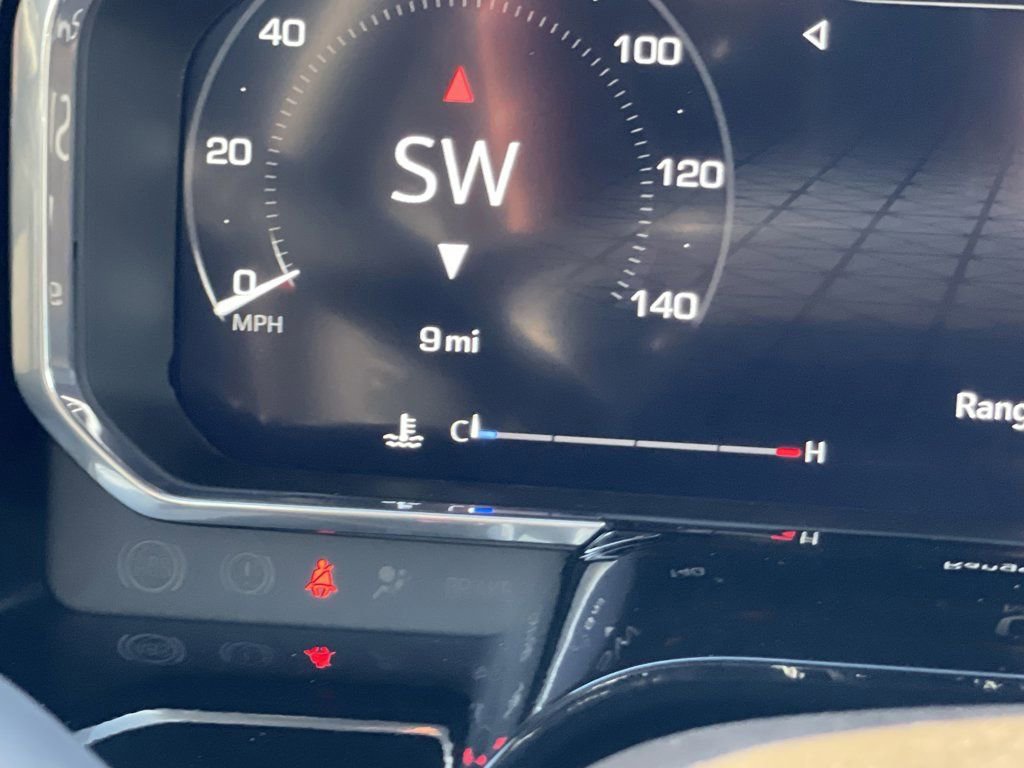 New 2026 GMC Sierra 1500 SLT image 16