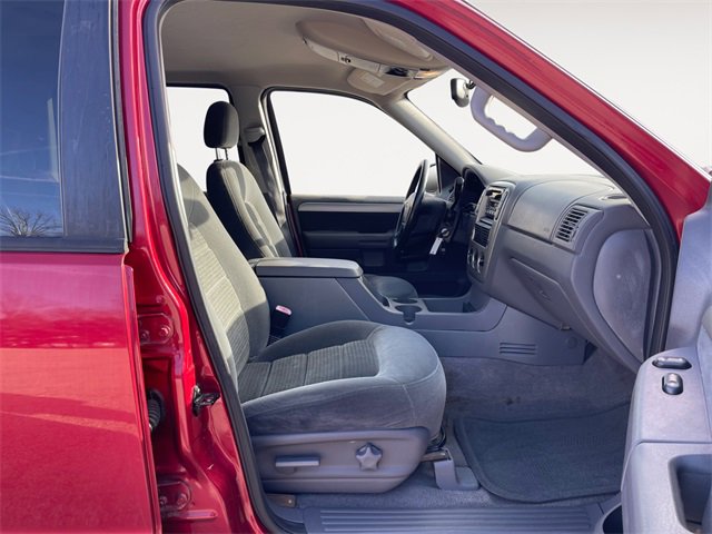 Used 2003 Ford Explorer XLT image 15