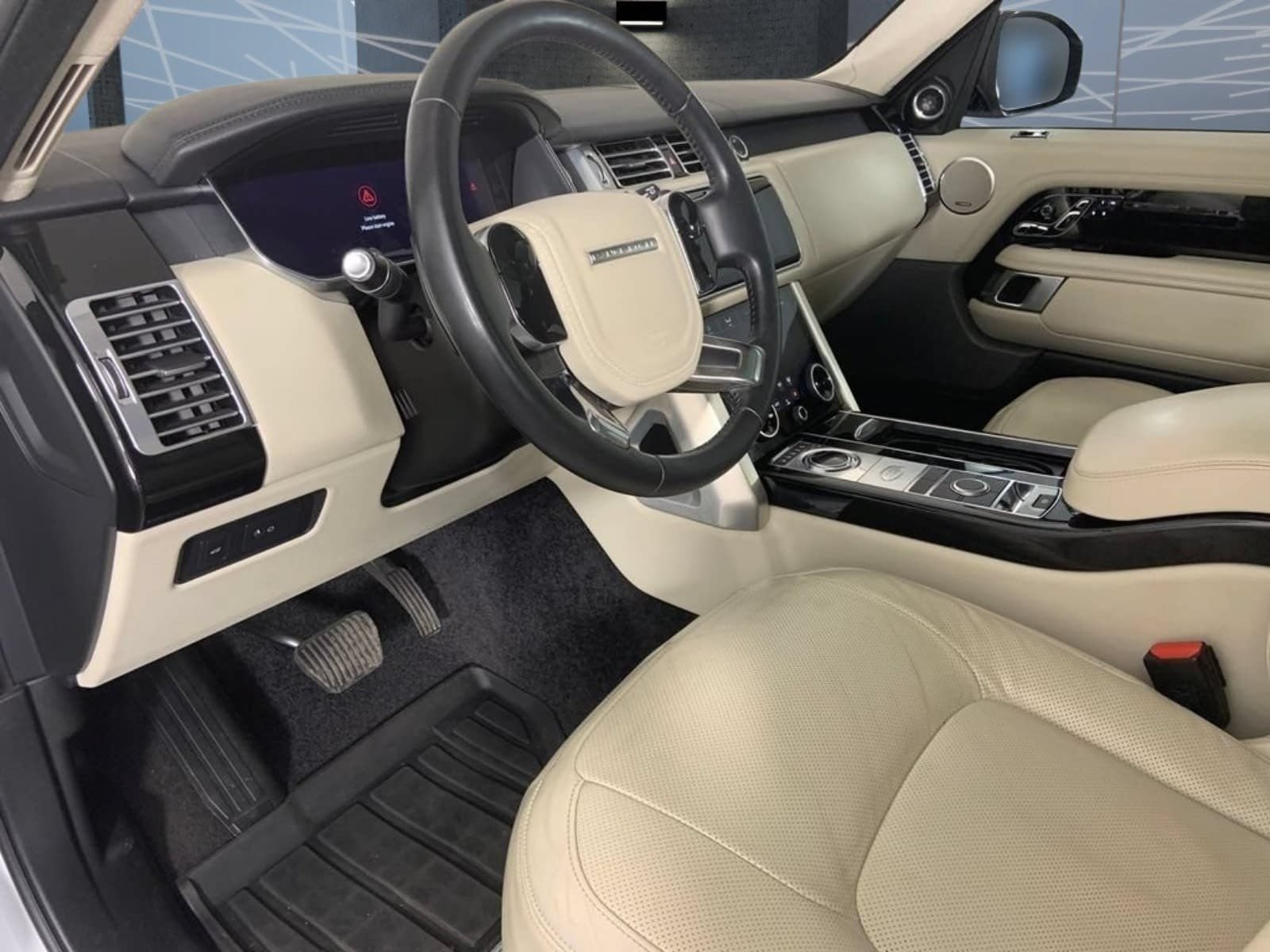 Used 2019 Land Rover Range Rover HSE AWD/4WD image 24