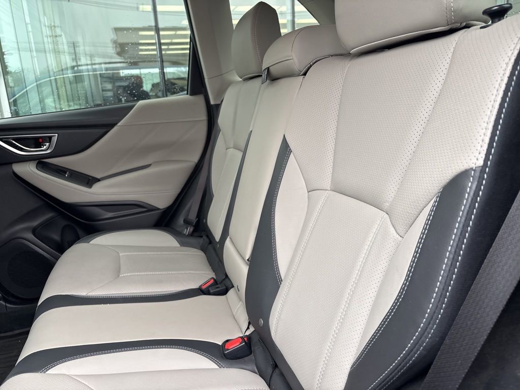 Used 2019 Subaru Forester Limited image 12
