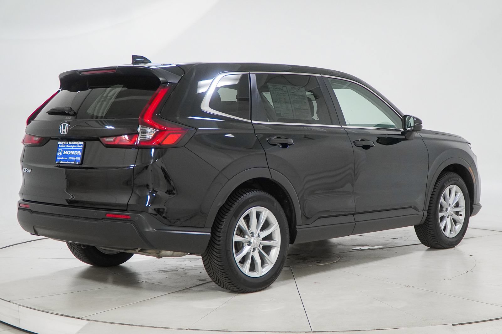 Used 2024 Honda CR-V EX-L image 12