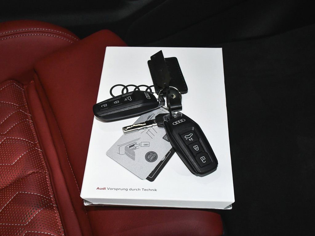 Used 2025 Audi S6 e-tron Prestige w/ 21" Black Optic Package image 73