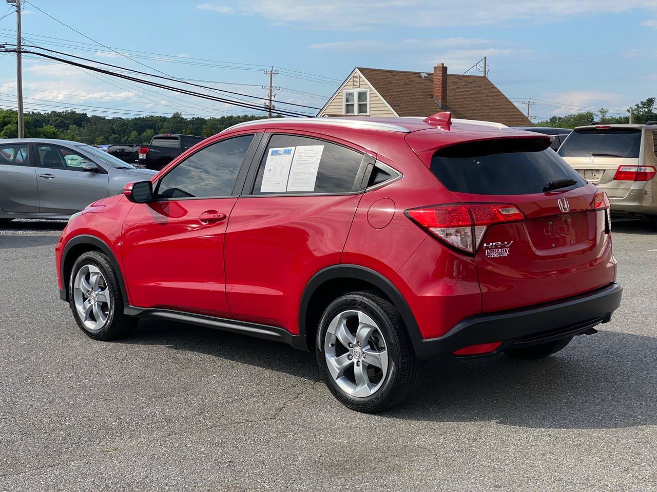 Used 2017 Honda HR-V EX-L image 2