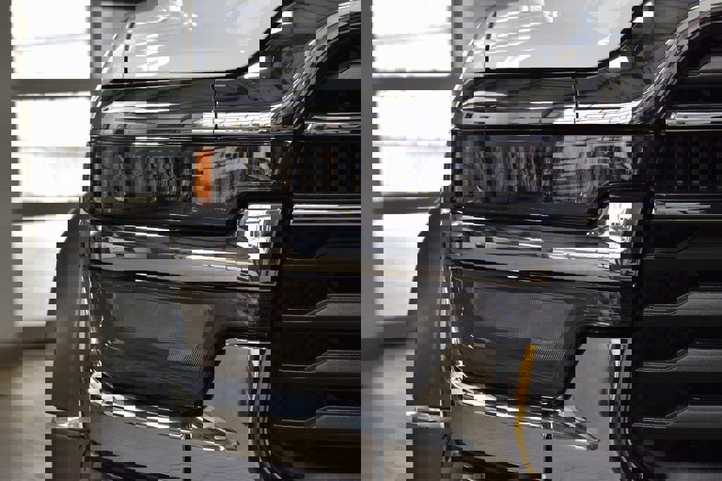 Used 2025 RAM 5500 Tradesman w/ Safety Group image 6