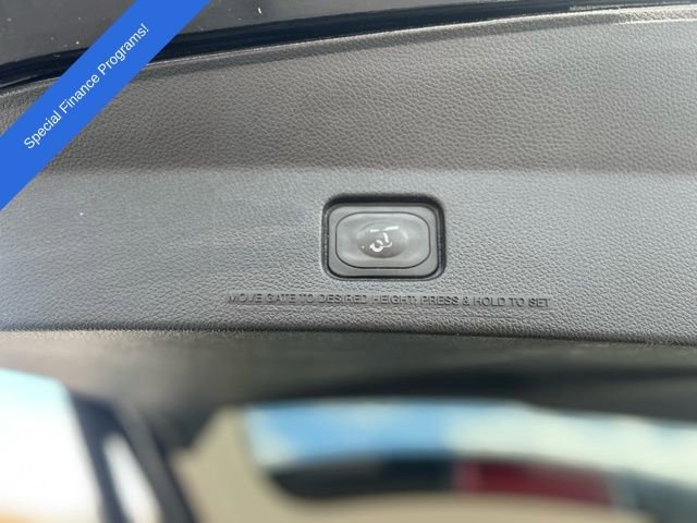 Used 2016 Ford Explorer Platinum image 25