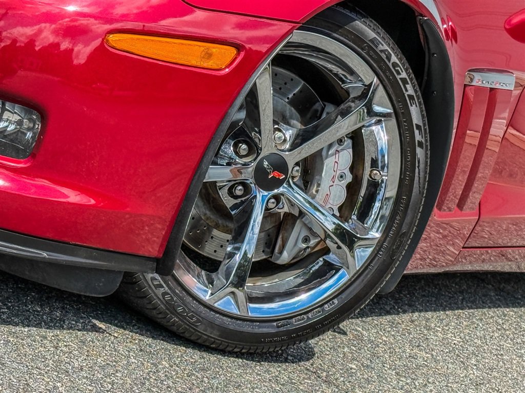 Used 2010 Chevrolet Corvette Grand Sport w/ Preferred Equipment Group RWD image 9