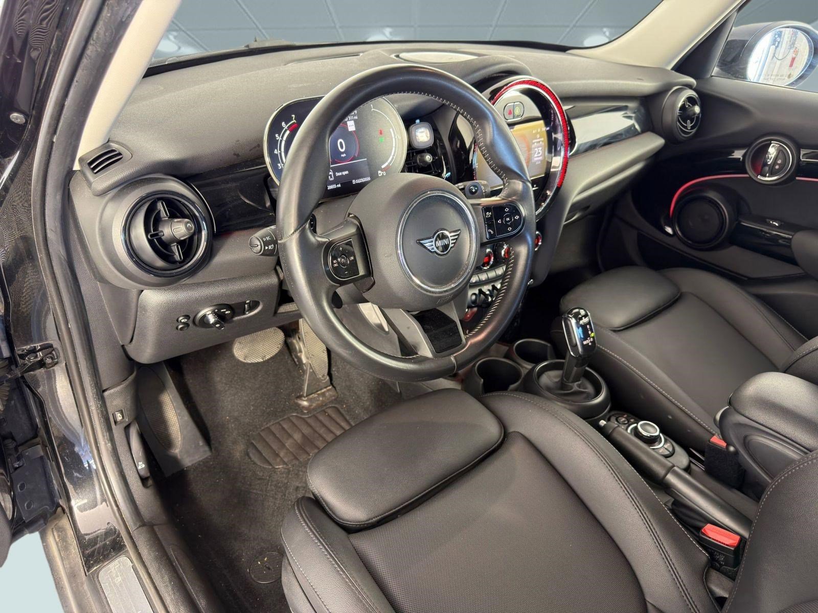 Used 2023 MINI Cooper S image 4