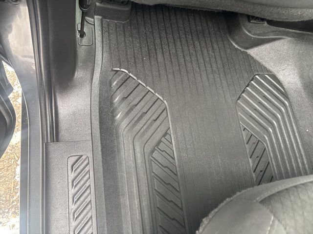 Used 2021 Chevrolet Silverado 1500 LT image 32