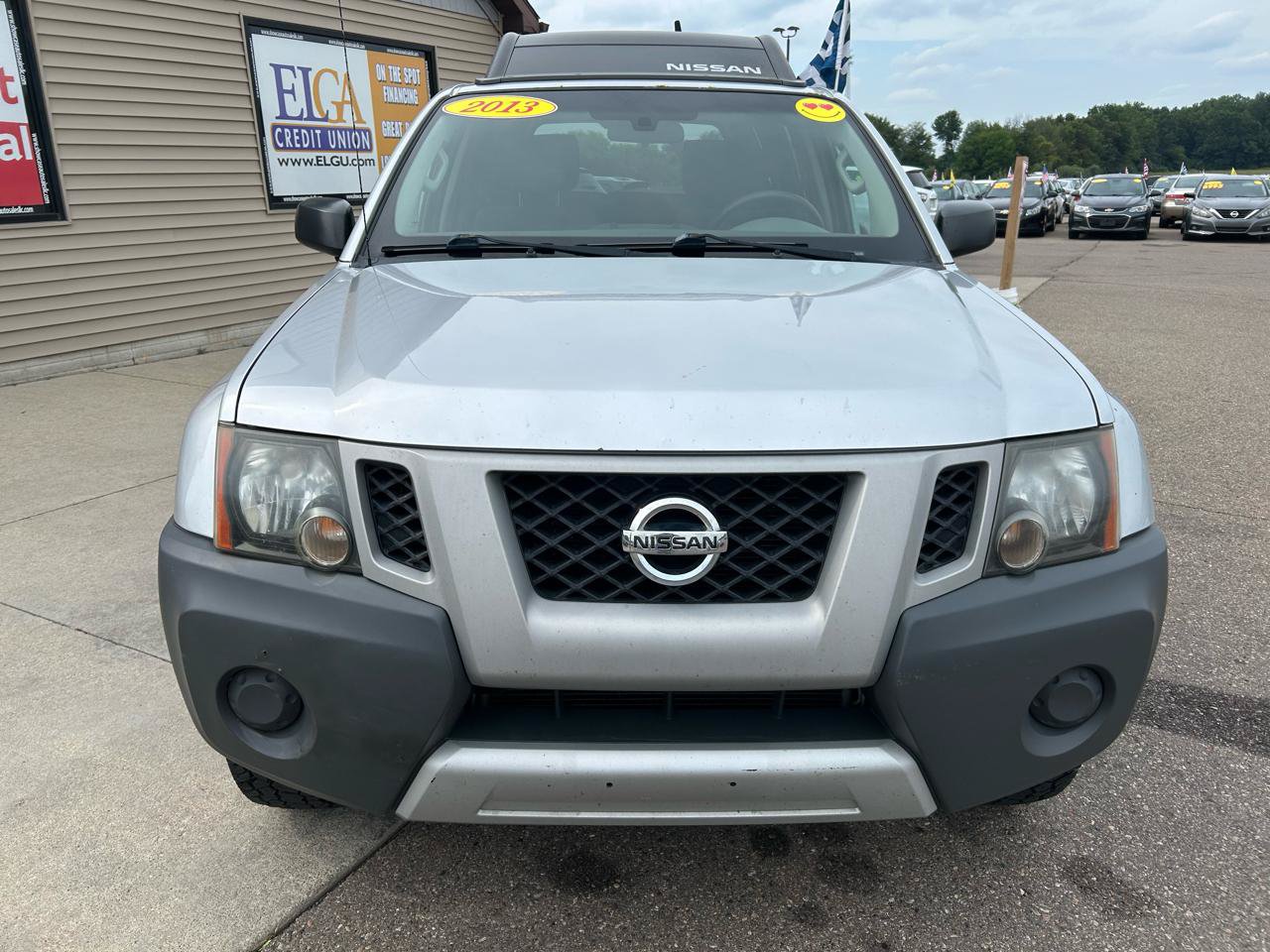 Used 2013 Nissan Xterra S AWD/4WD image 2